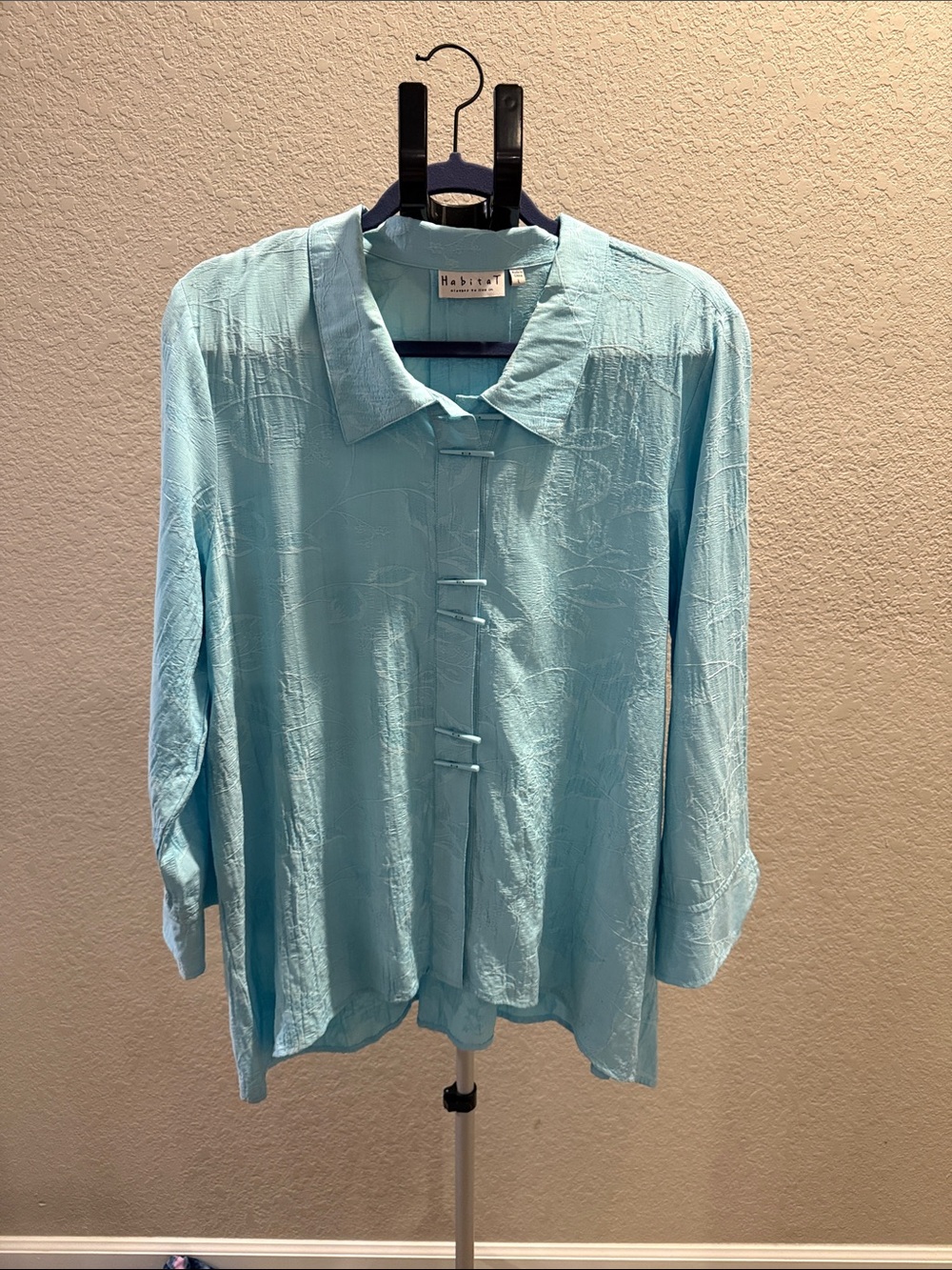 Habitat Pale Blueish green Textured Mandarin-Collar Blouse. Size Large